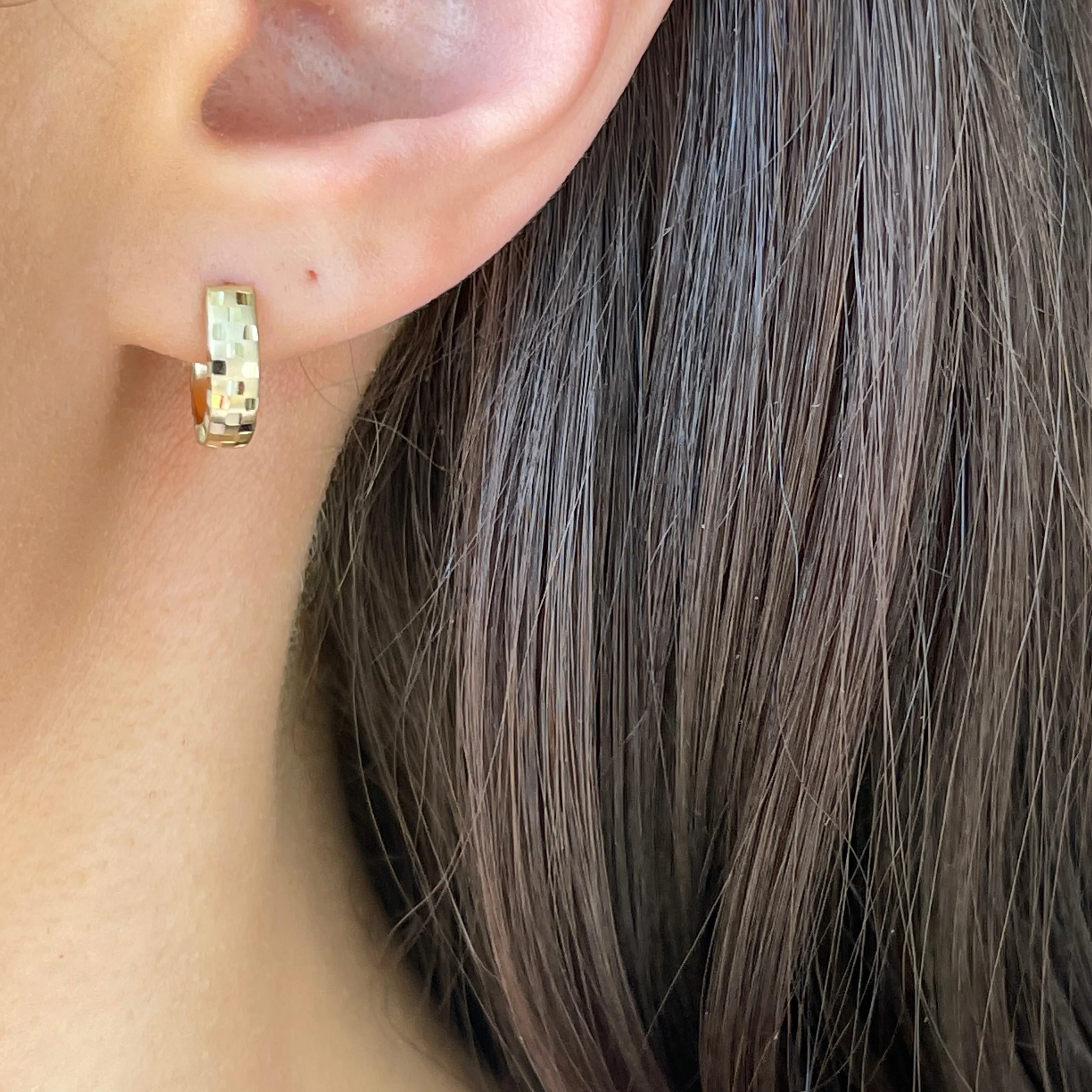 14KT Yellow Gold Satin   Diamond-Cut Huggie Hoop Earrings 14mm