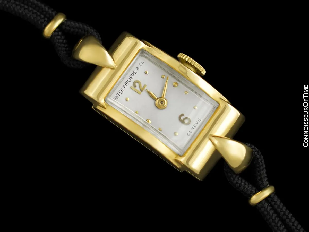 1944 Patek Philippe Vintage Ladies Ref. 1189 Watch 18K Gold - Papers
