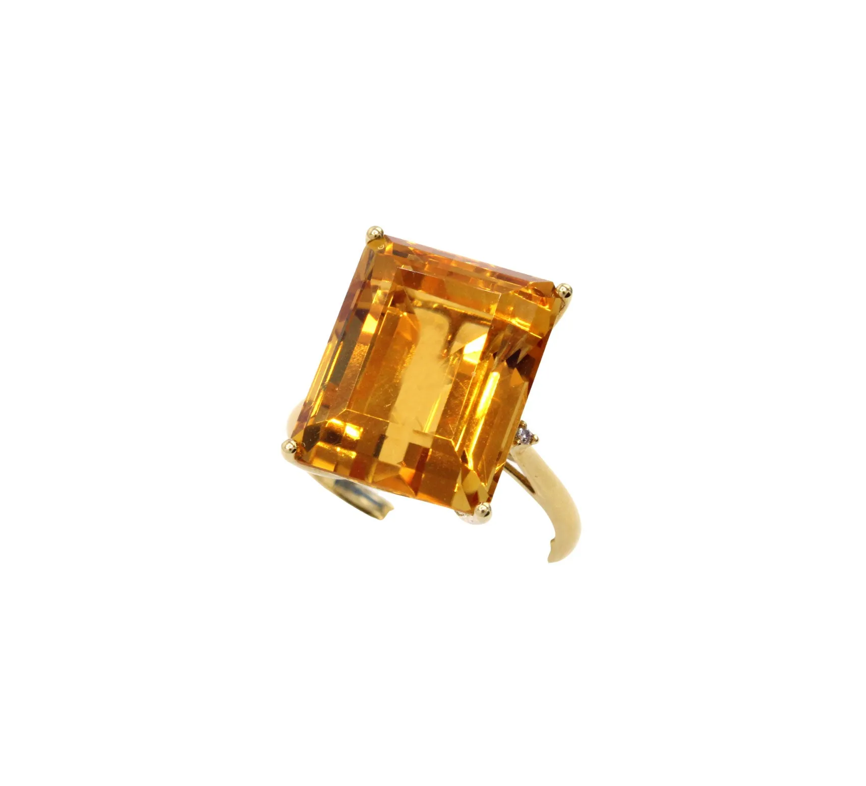 1980s Golden Citrine Diamond 18 Karat Gold Ring