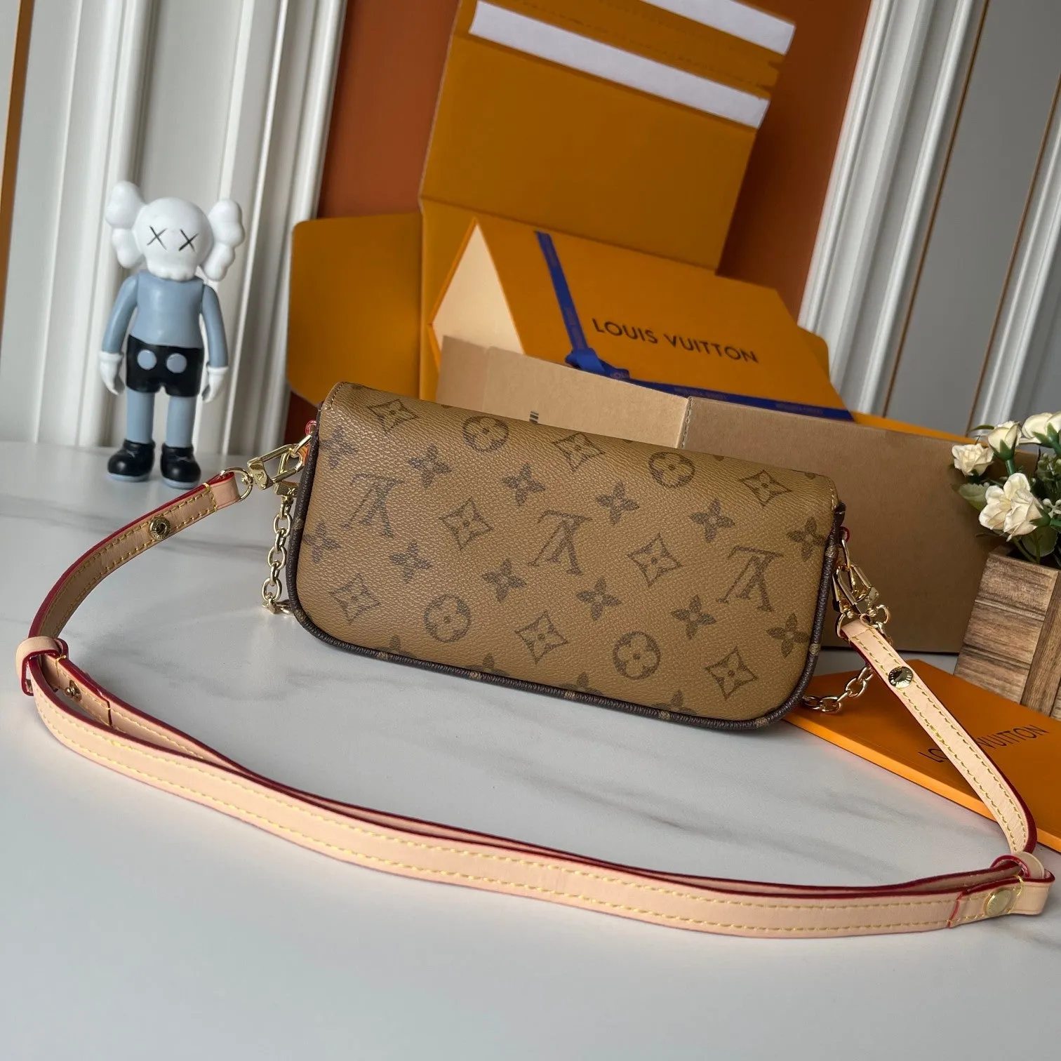 5 Colors - Stylish Flap Handbag