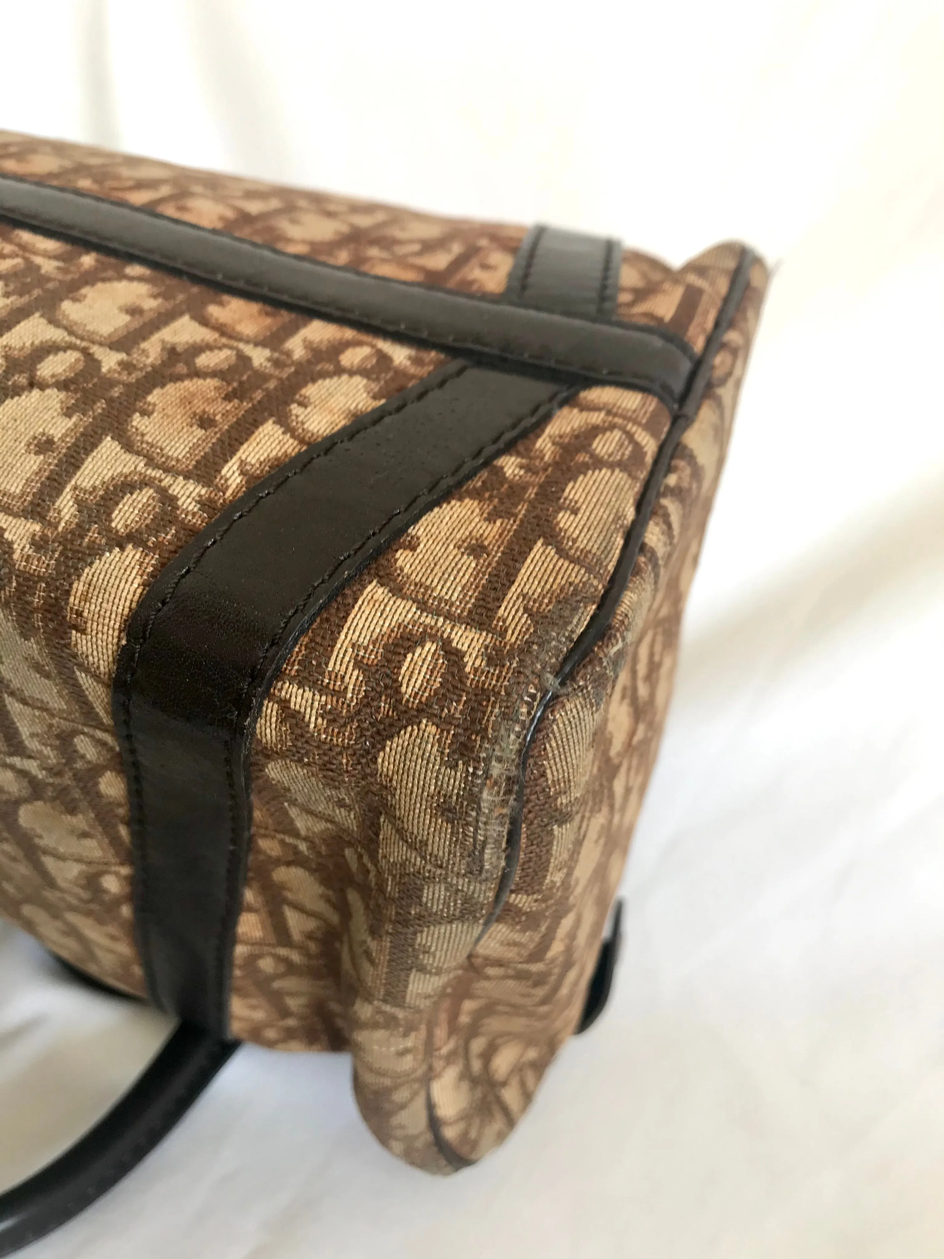 70's vintage Christian Dior brown trotter jacquard handbag. ECLAIR zippers. Classic mini speedy duffle bag.