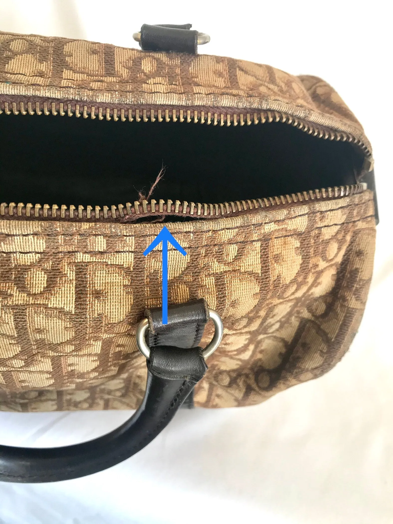 70's vintage Christian Dior brown trotter jacquard handbag. ECLAIR zippers. Classic mini speedy duffle bag.