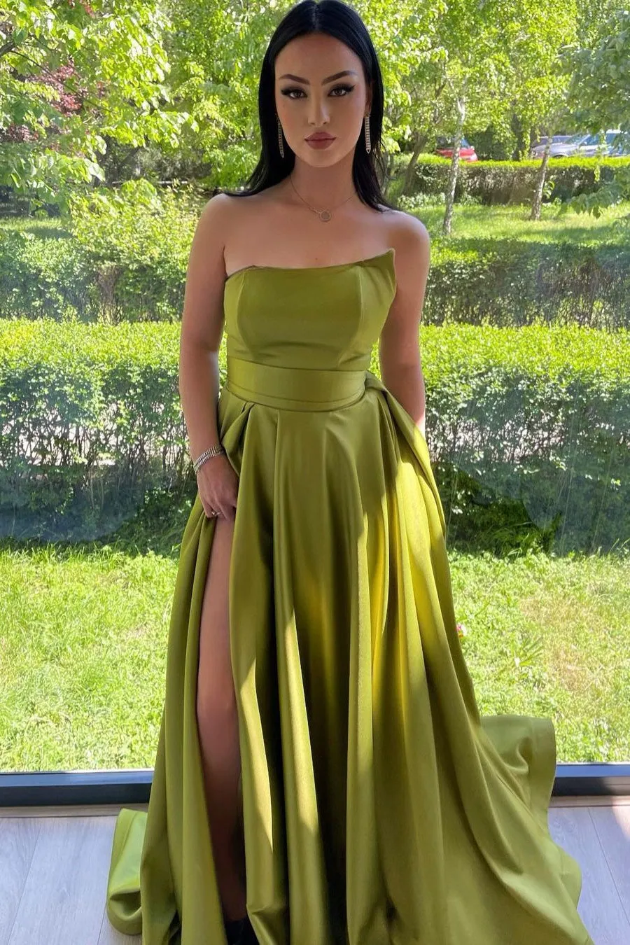 A-line Asymmetrical High Split Floor-length Sleeveless Open Back Prom Dress
