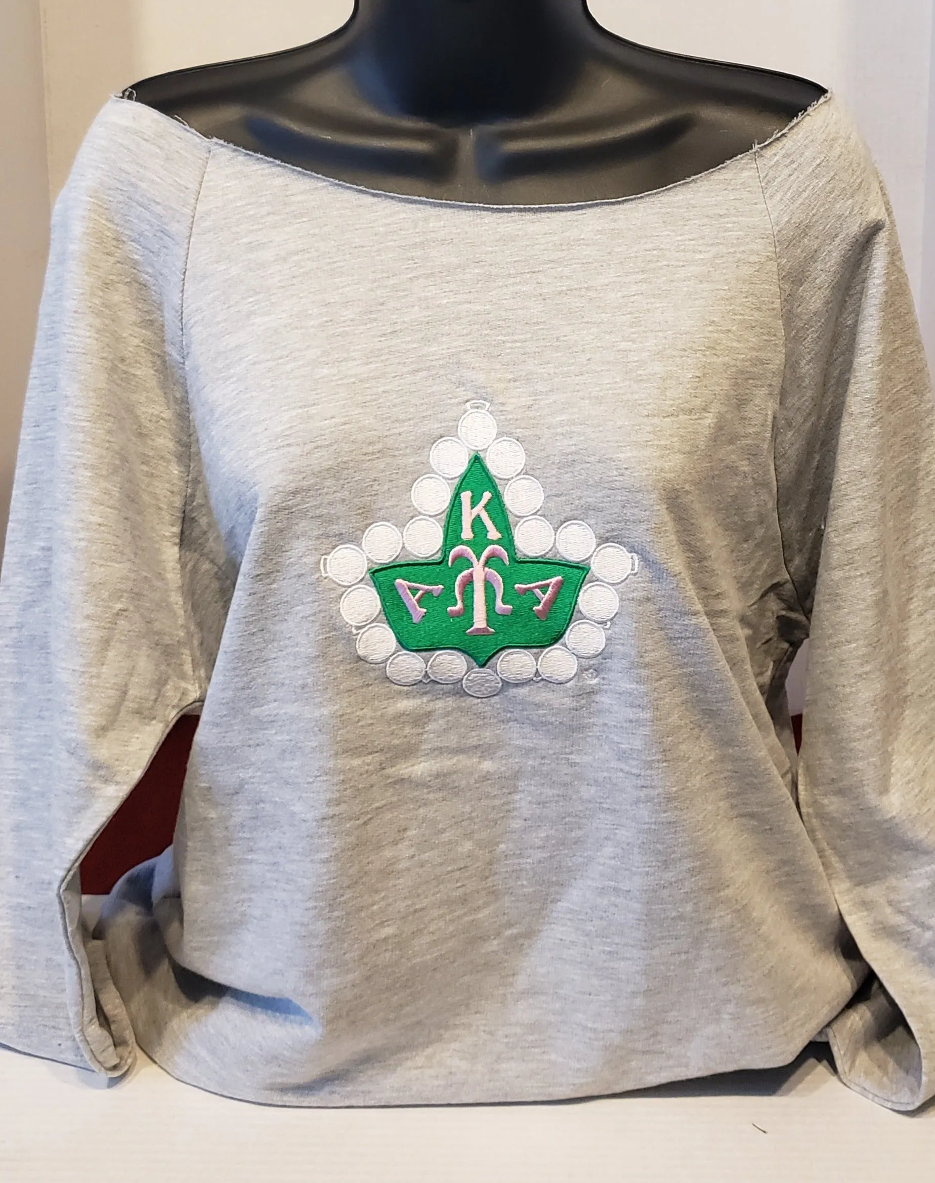 AKA 3/4  IVY OFF THE SHOULDER SHIRT (Green)