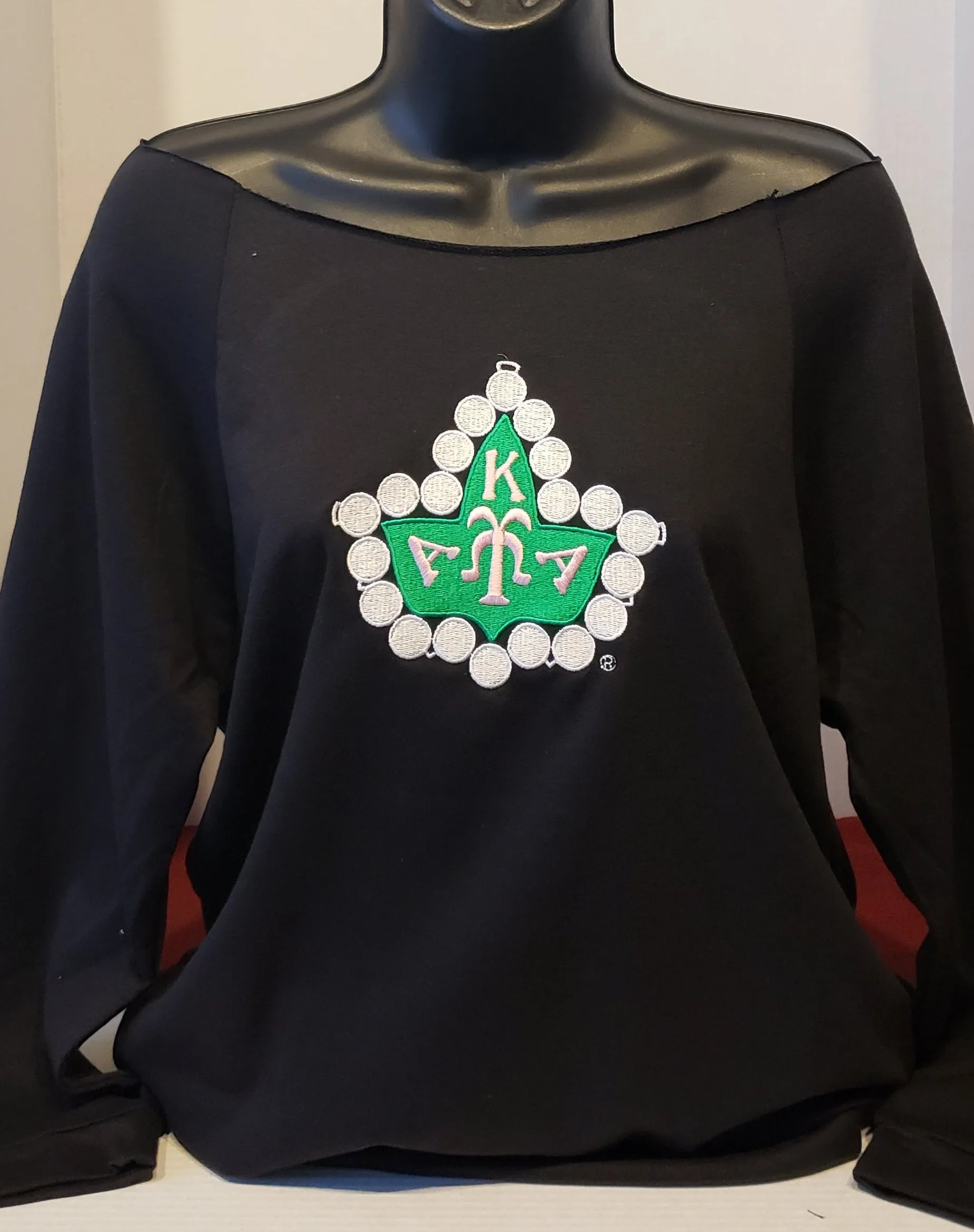 AKA 3/4  IVY OFF THE SHOULDER SHIRT (Green)