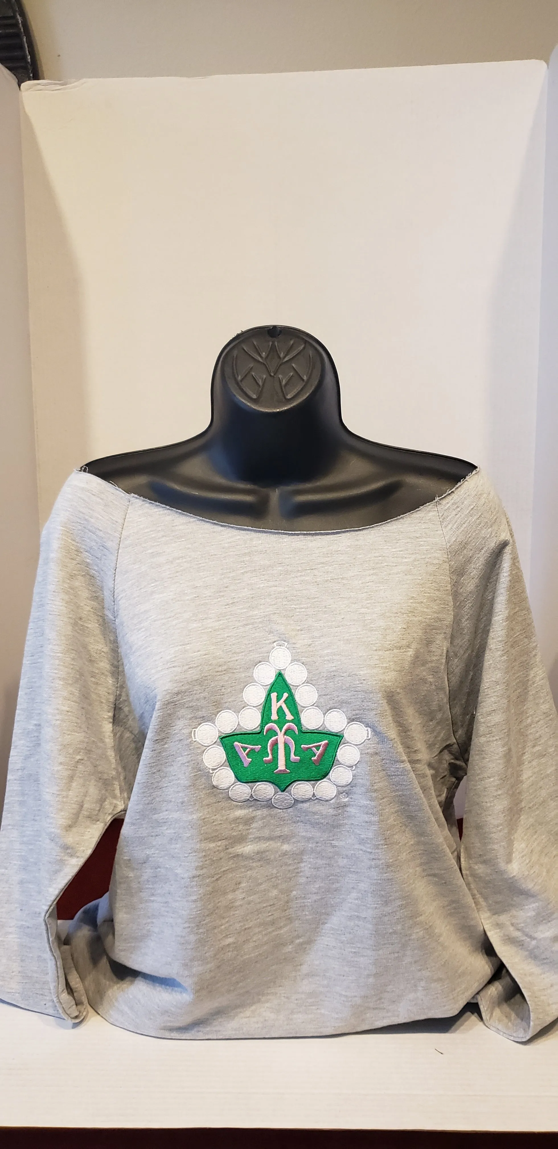 AKA 3/4  IVY OFF THE SHOULDER SHIRT (Grey)