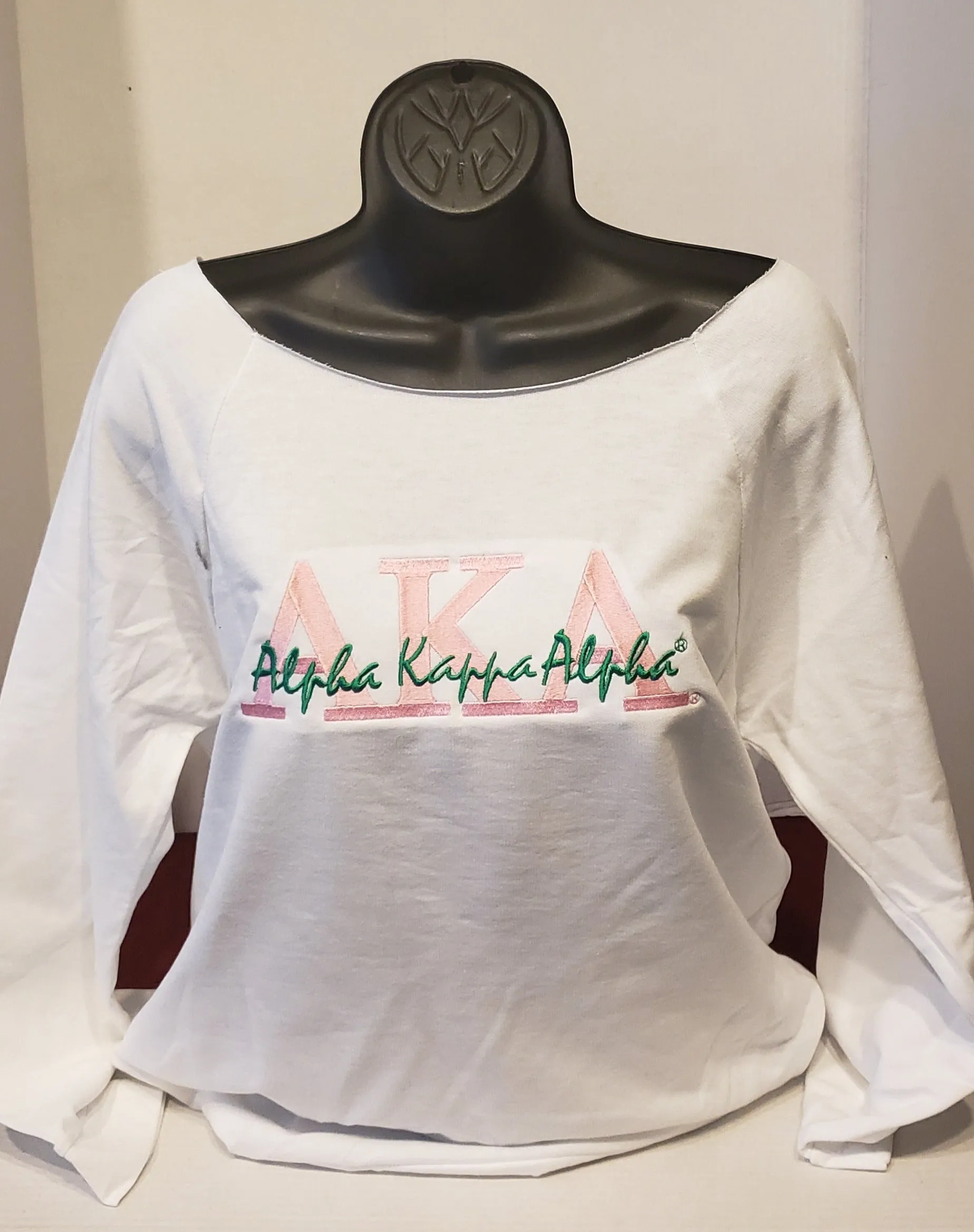 AKA 3/4 OFF THE SHOULDER SHIRT SCRIPT LETTER(Pink White)