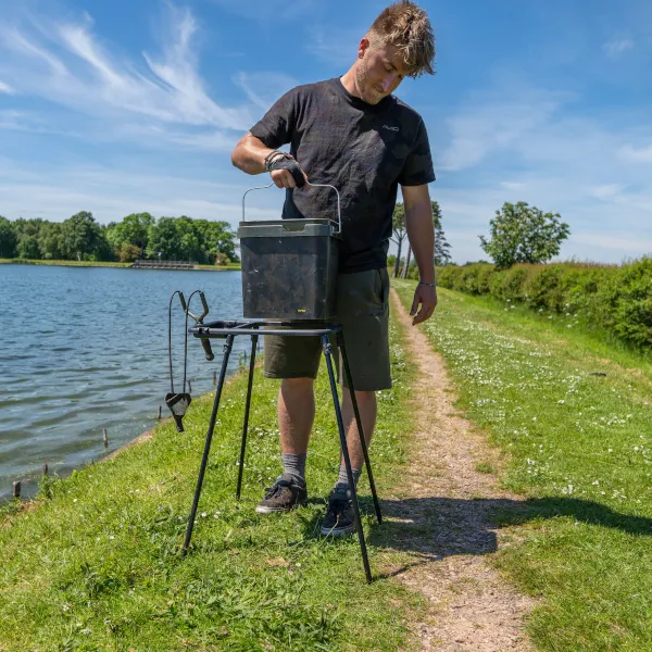 AVID Bait Station Kit