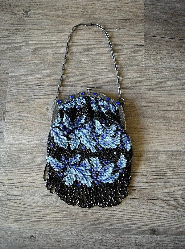 Beaded Victorian purse . antique oak leaf handbag