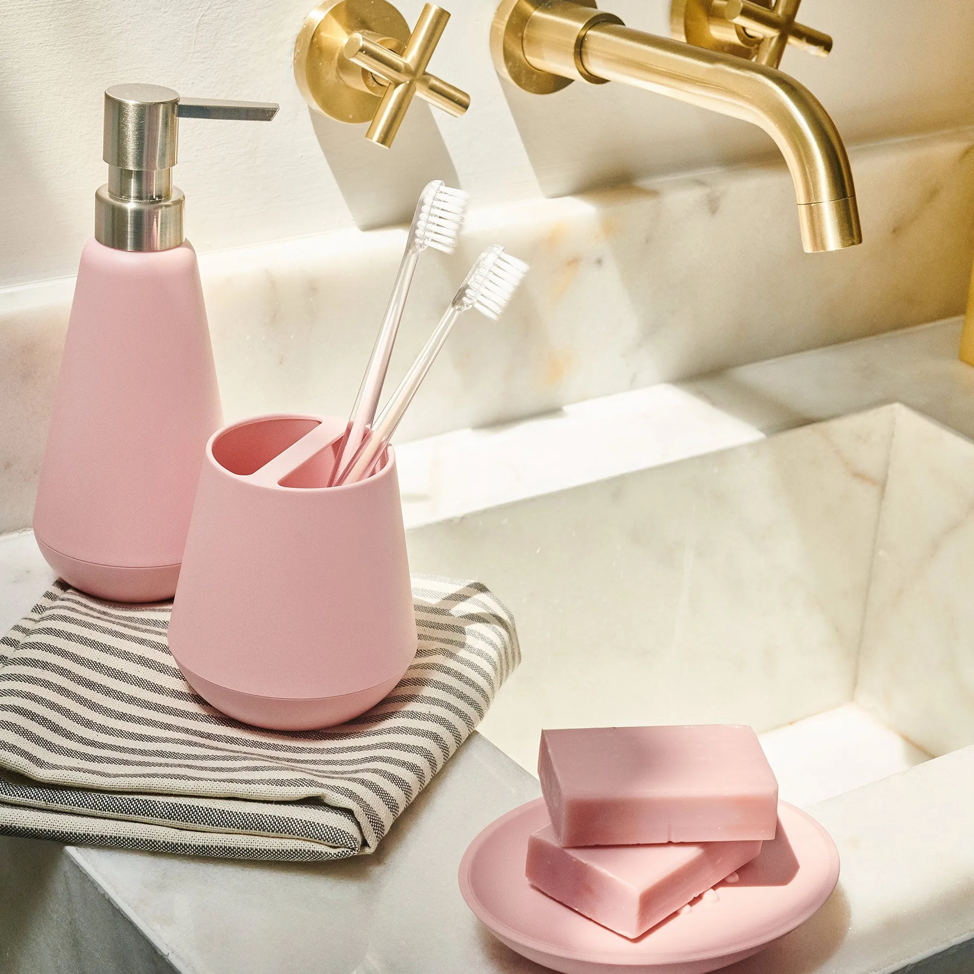 Belize Bath Accessories
