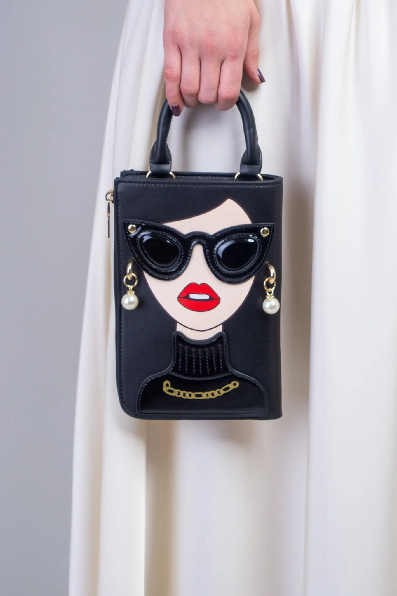 Black Fashion Girl Pearl Handbag