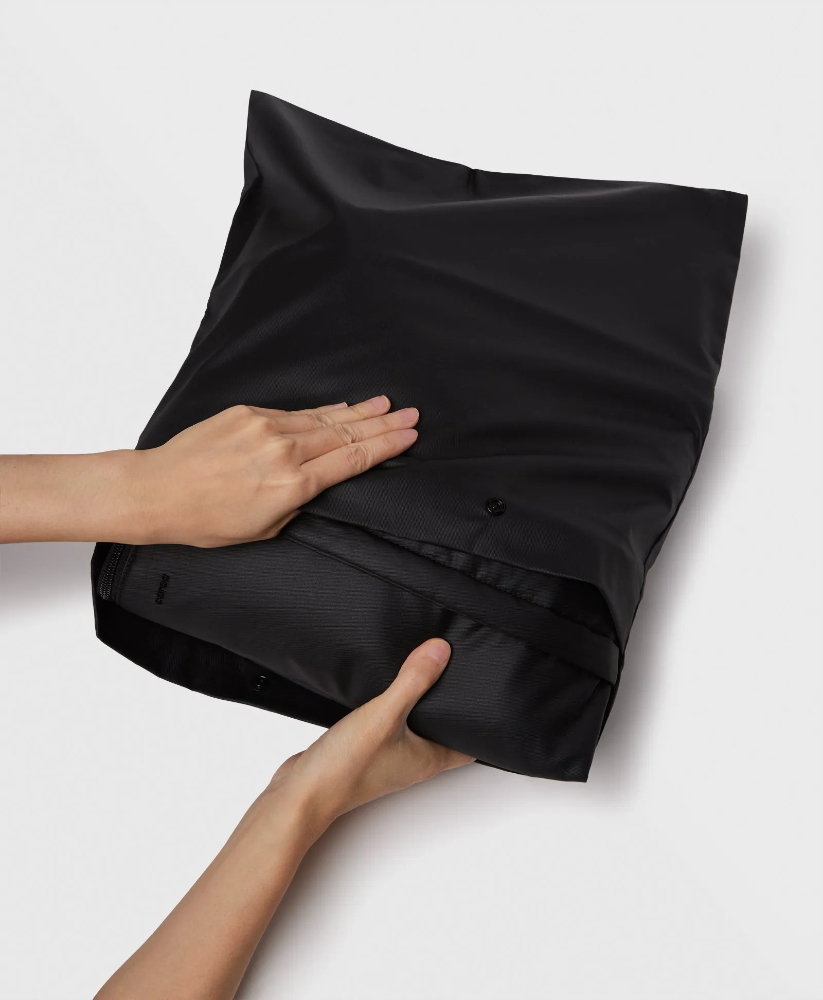 Caraa Baby Hospital Bag | Black Organic Cotton