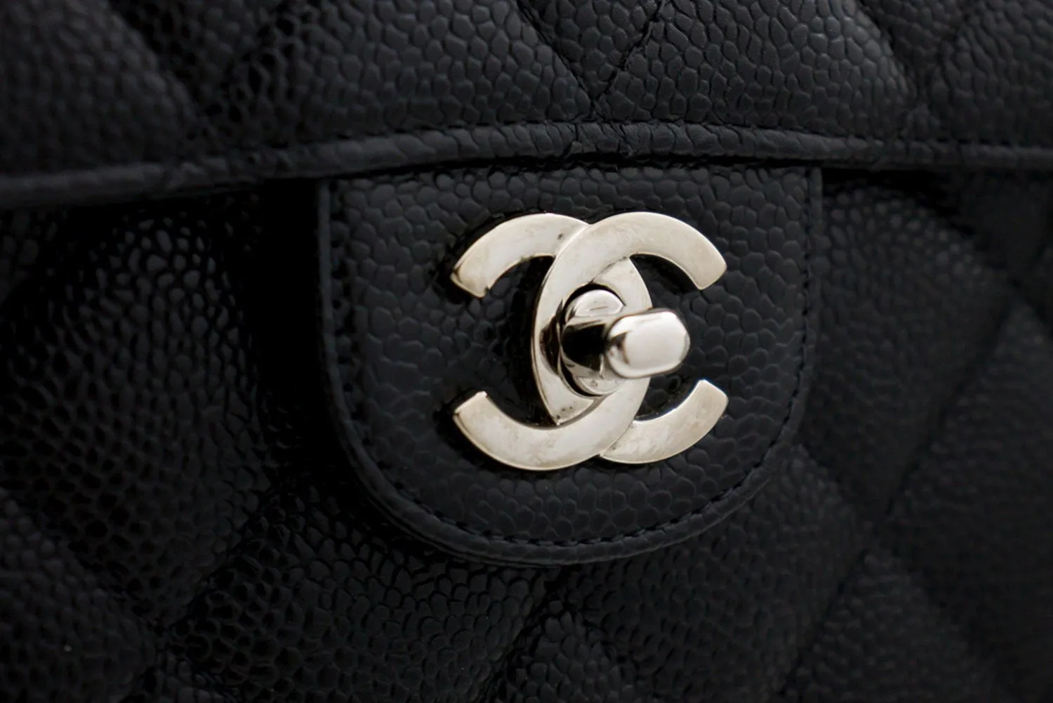 CHANEL Large Classic Handbag Chain Shoulder Bag Flap Black Caviar g66