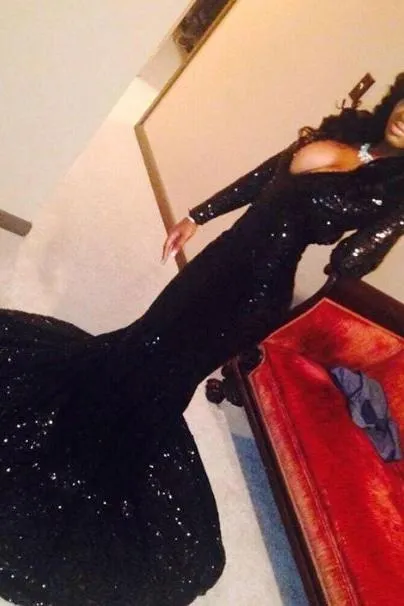 Charming Black Sequins Long-Sleeves Deep-V-Neck Alluring Prom Dresses