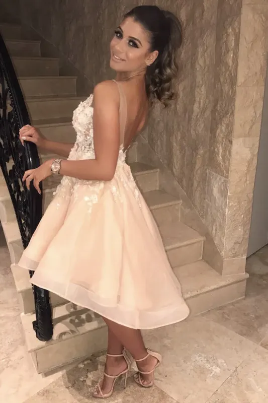 Chic Spaghetti Straps V-neck Homecoming Dress Chic Appliques Flowers Short Homecoming Dress