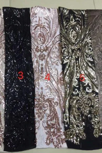 Chic V-neck Elegant Long Sleeves Gold Sparkle Appliques Prom Party Gowns