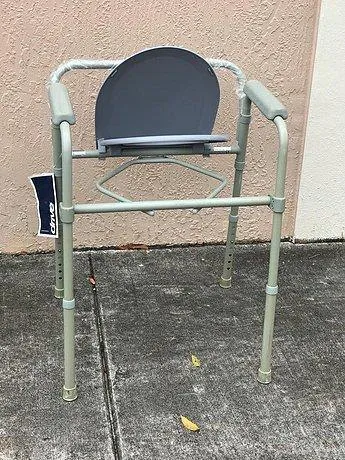 Drive folding commode chair without bucket