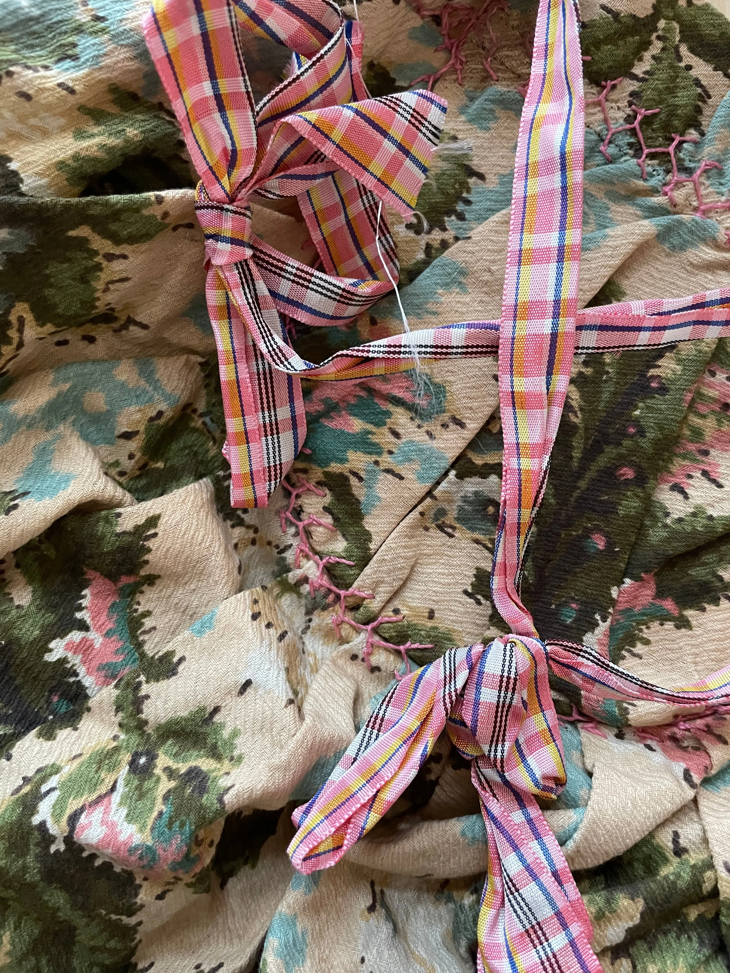 Early 1900s Floral Cloth Ditty/ Sewing Handbag