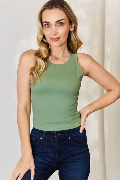 Essential Round-Neck Slim Tank