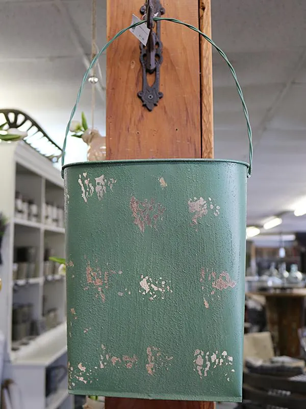 Flattened Hanging Bucket
