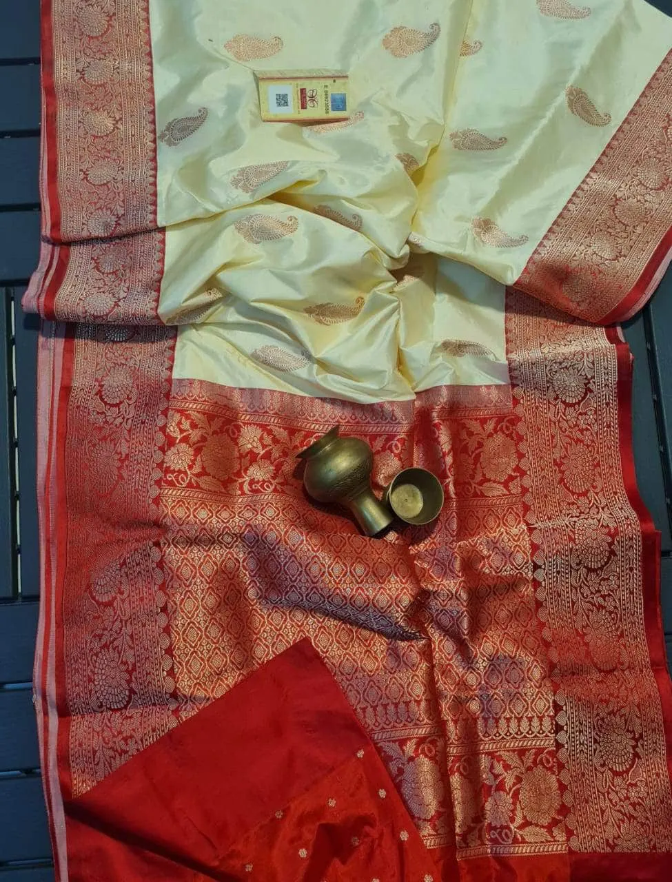 Gold Zari Banarasi Silk Saree with heavy pallu
