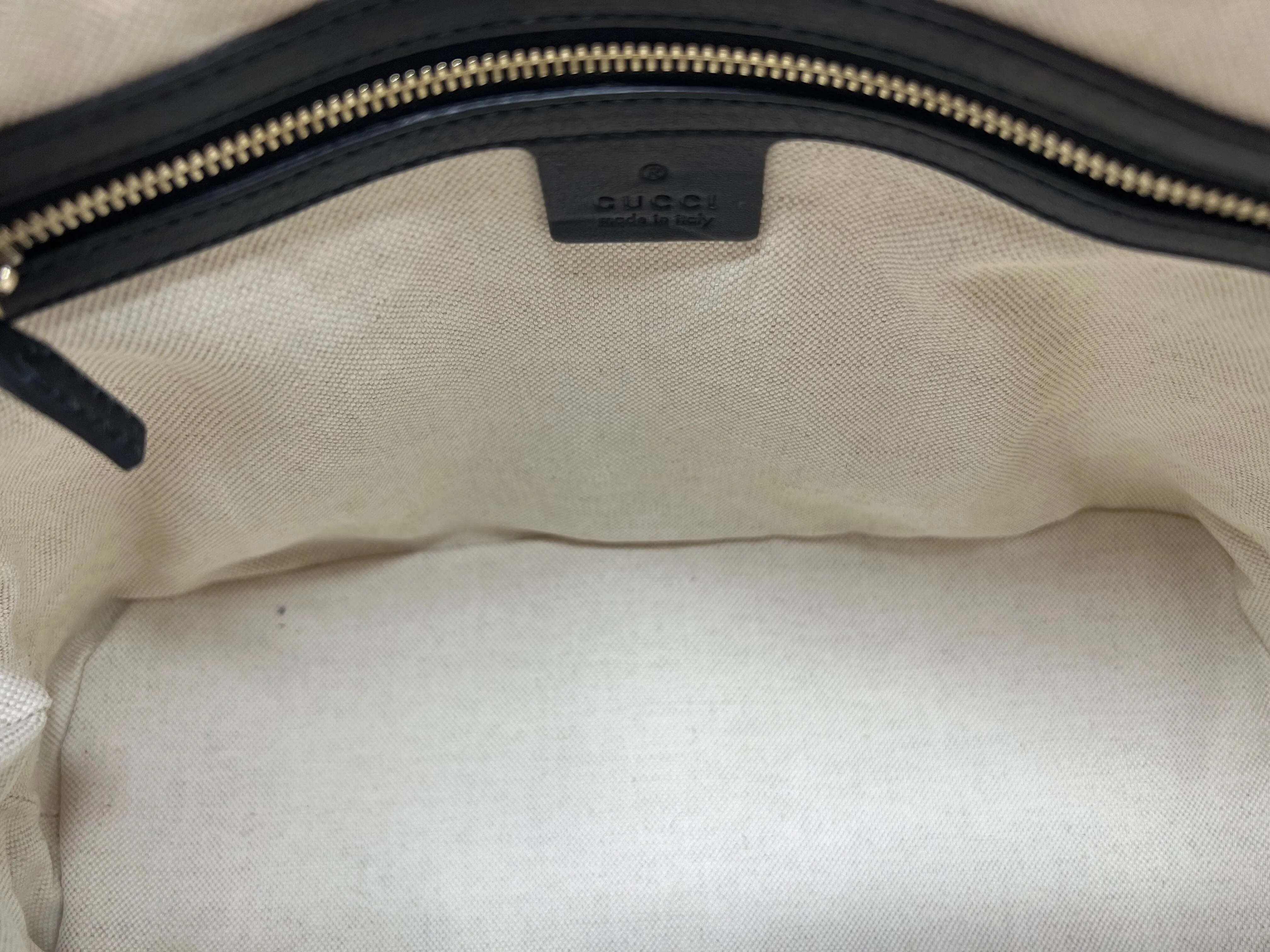 Gucci Black 'Nice' Patent Microguccissima Top Handle Bag