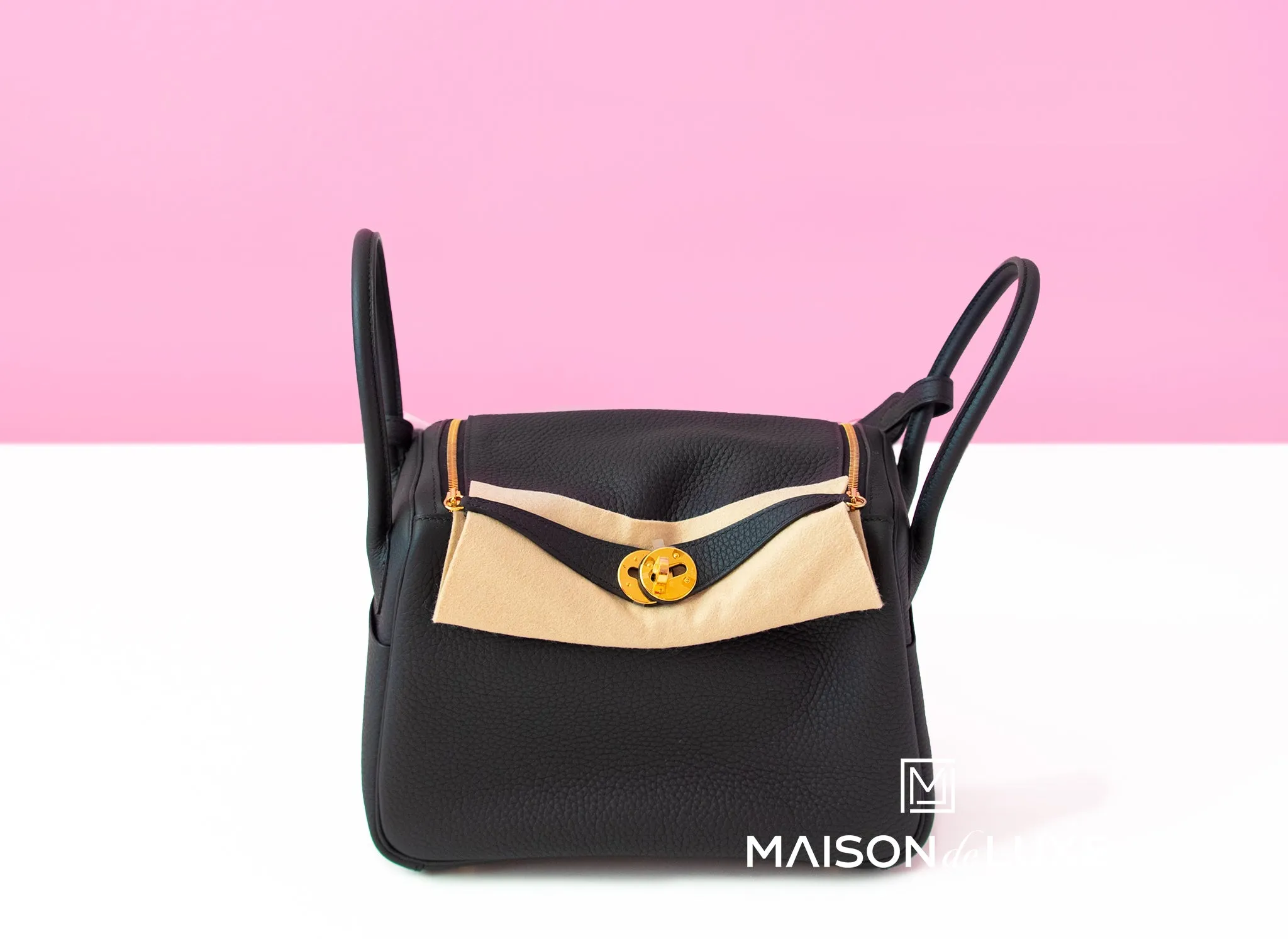 Hermes Black Clemence Lindy 26 Handbag
