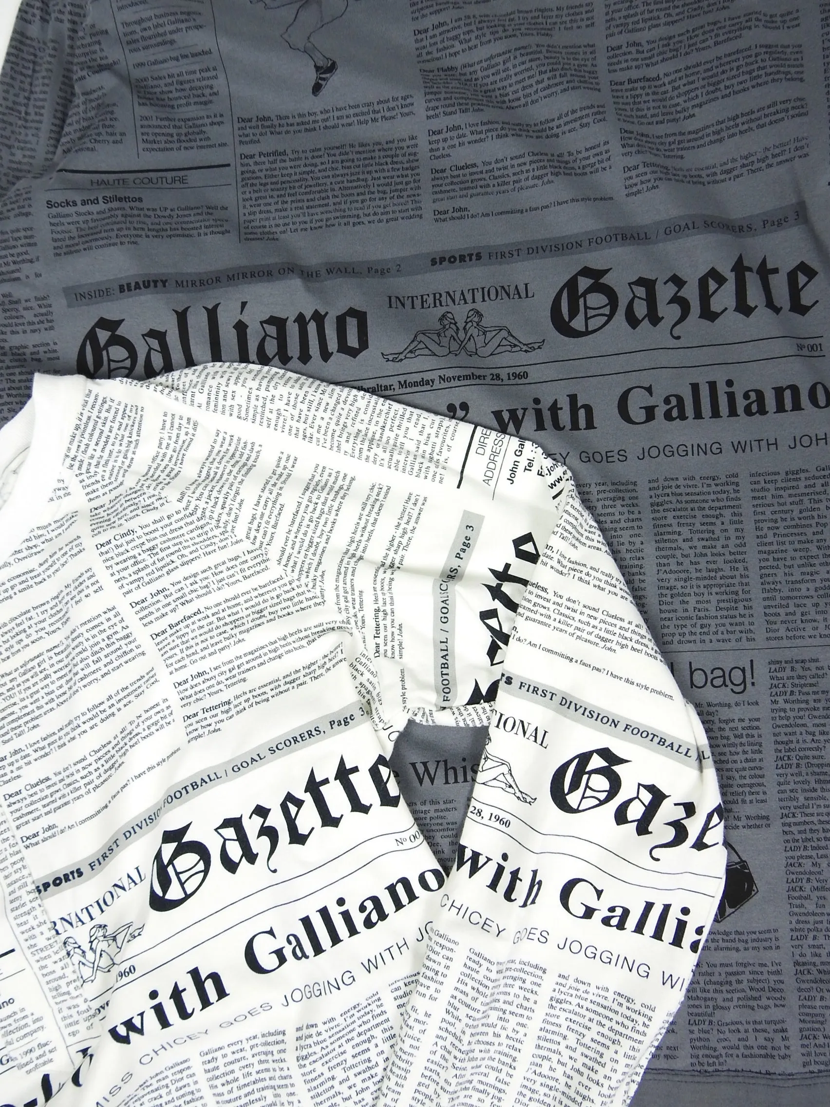 John Galliano Newspaper Print LS T-Shirt Size Large