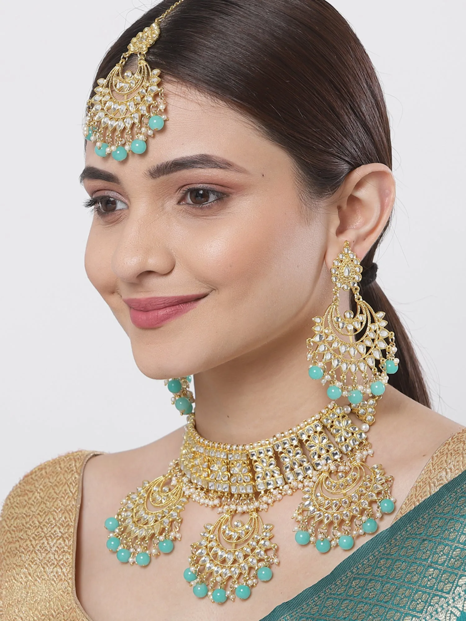 Karatcart Kundan Gold Bridal Choker Necklace Set