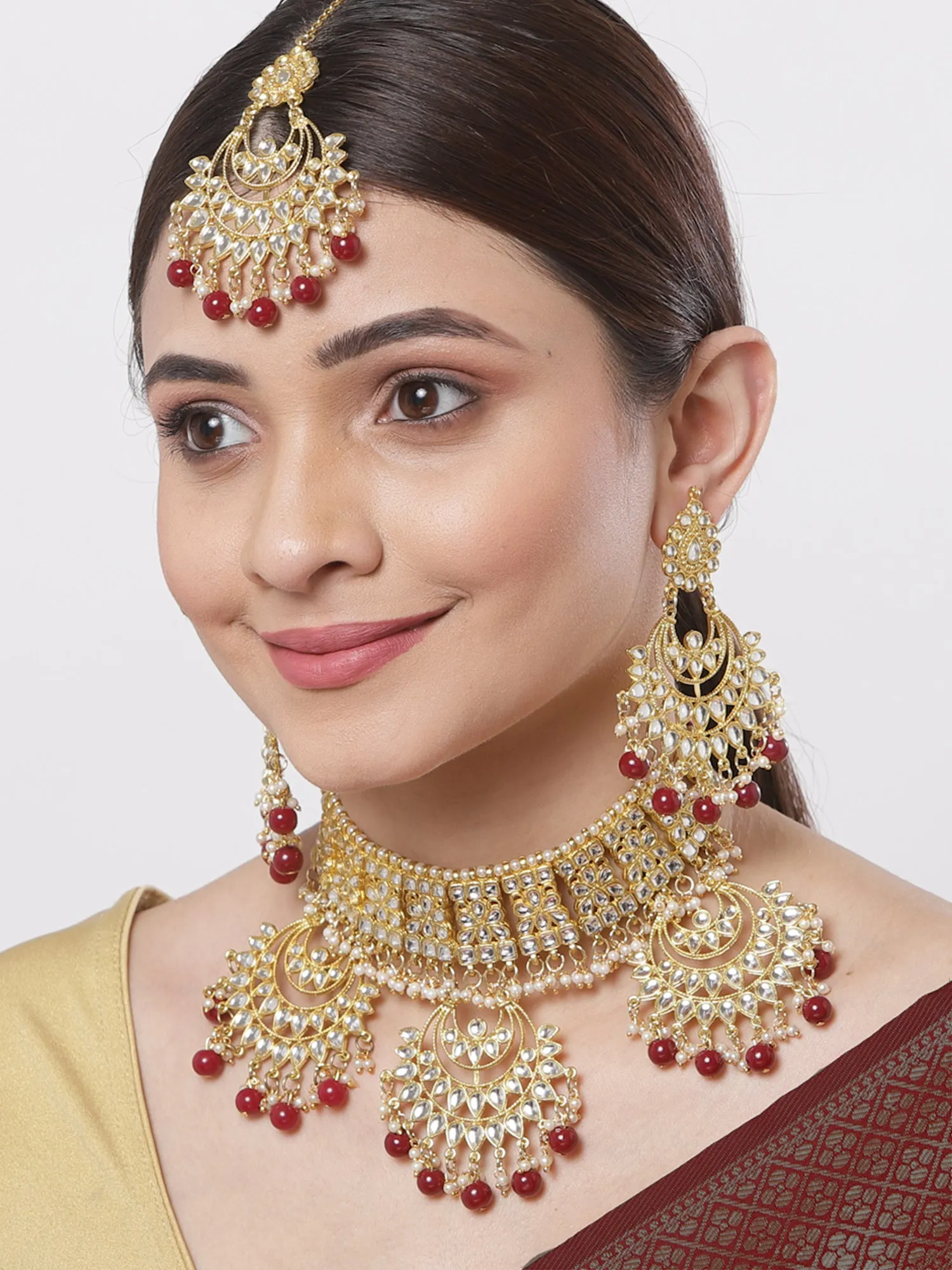 Karatcart Kundan Gold Bridal Choker Necklace Set