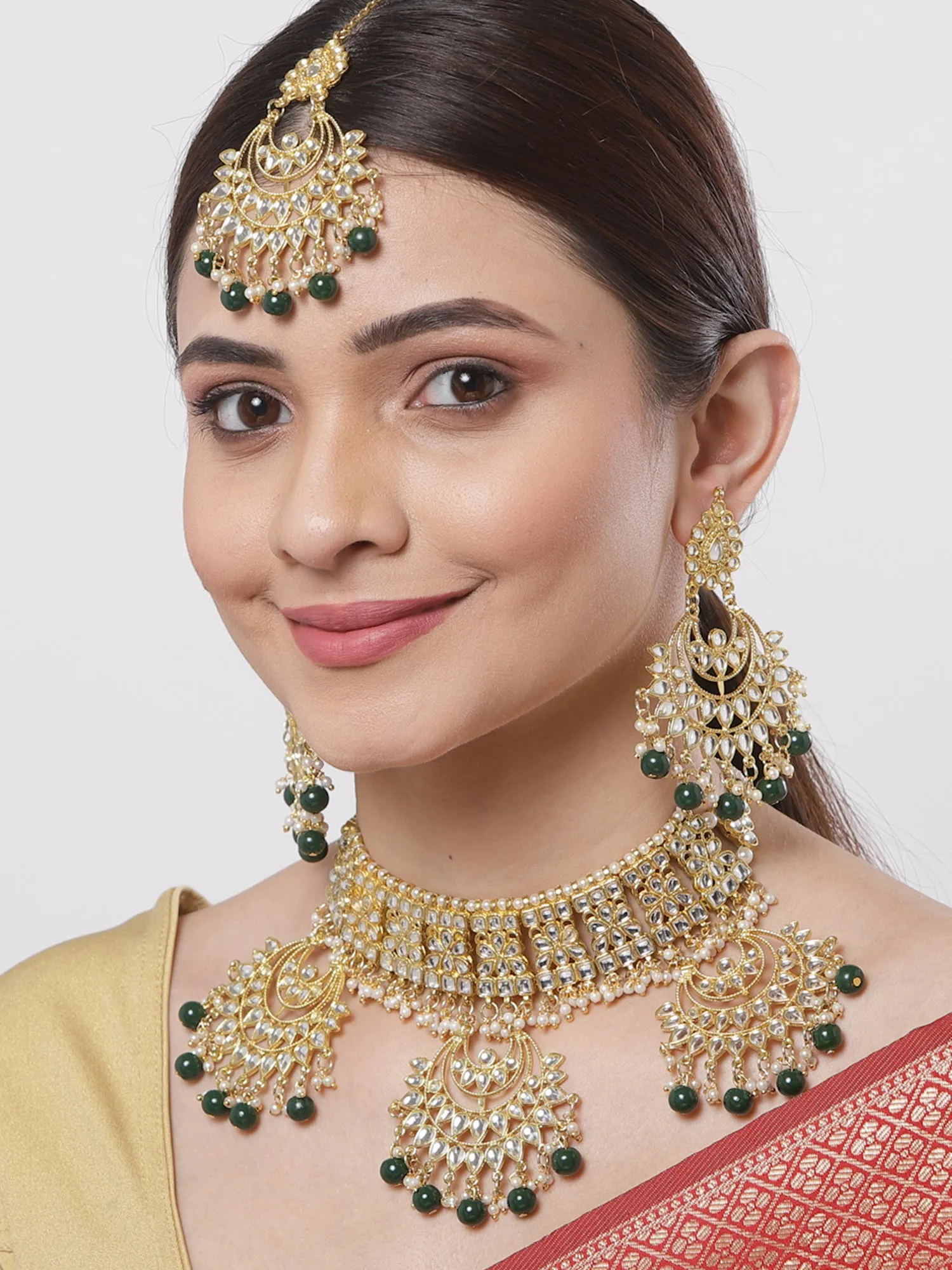 Karatcart Kundan Gold Bridal Choker Necklace Set