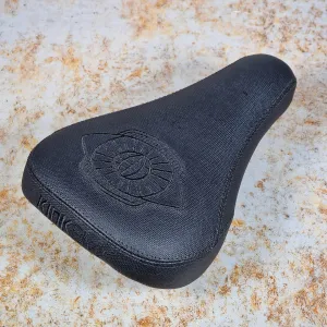Kink Global Mid Stealth Pivotal Seat Black