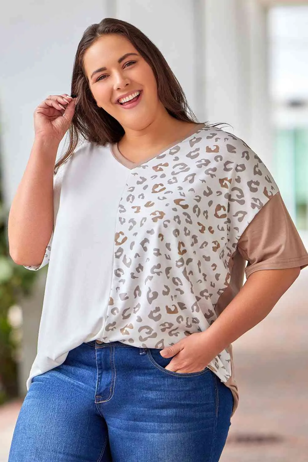 Leopard V-Neck T-Shirt