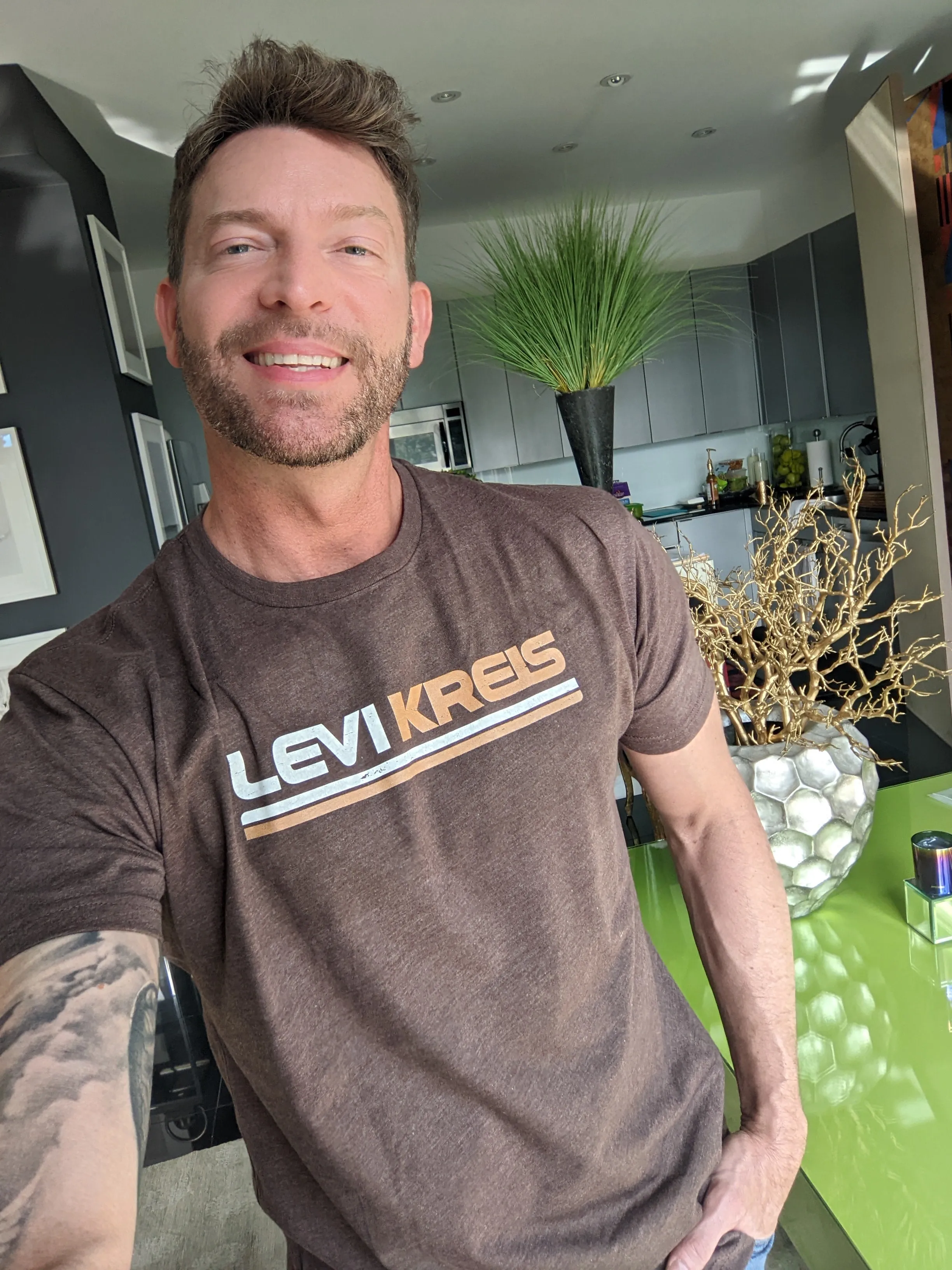 Levi Kreis Logo T-Shirt