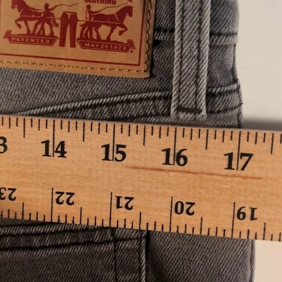 Levi's Women's Premium Ribcage Straight Ankle Gray Jeans Size 12 NWTG