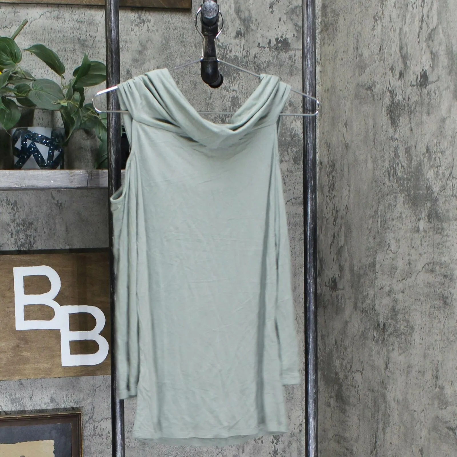 Lisa Rinna Collection Women's Off-the-Shoulder Knit Top Shadow Green XS