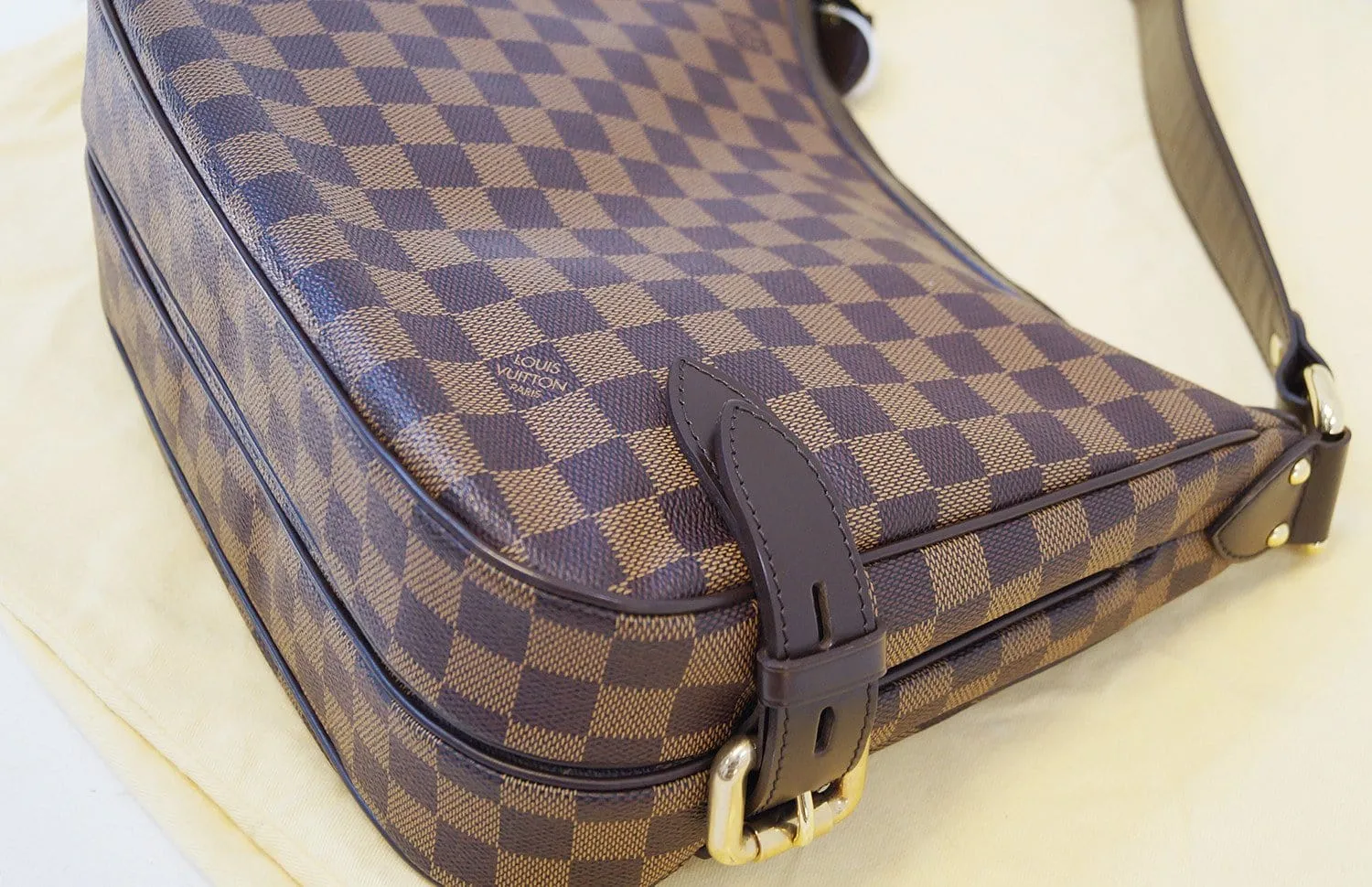 LOUIS VUITTON Highbury Damier Ebene Shoulder Handbag