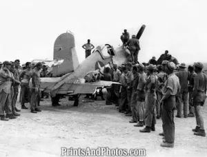 Marines WWII Downed Corsair  4061