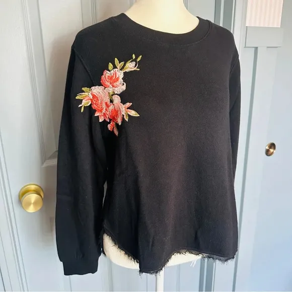 NEW Ella Moss Floral Stitch Lace Black Crew Neck Sweatshirt