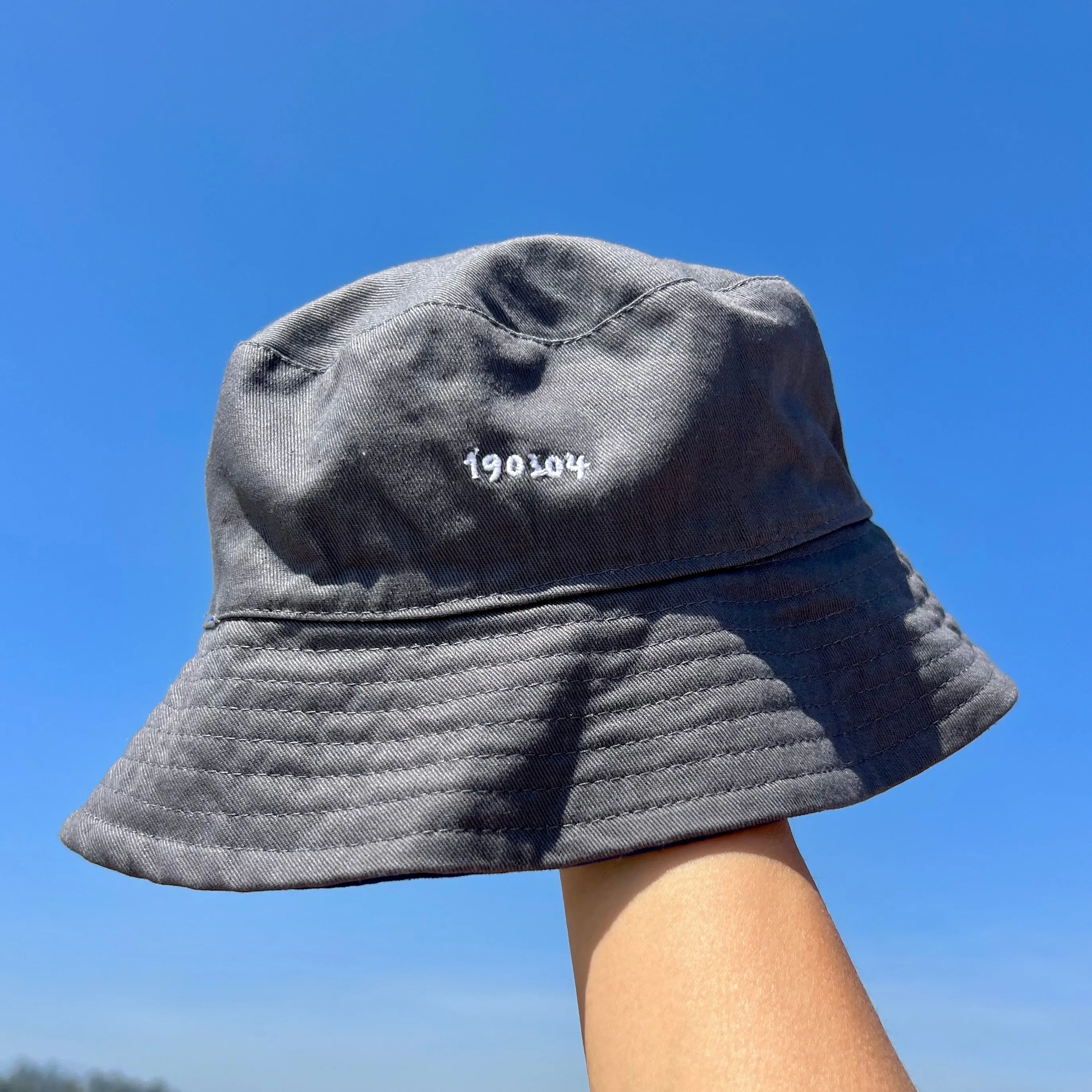 [NEW] TXT Bucket Hat
