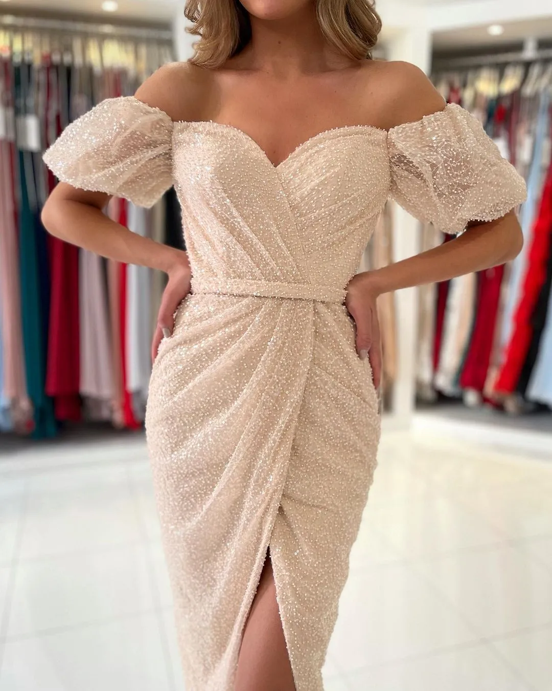 Off-the-Shoulder Sequins Short Prom Dress With Slit Party Gowns