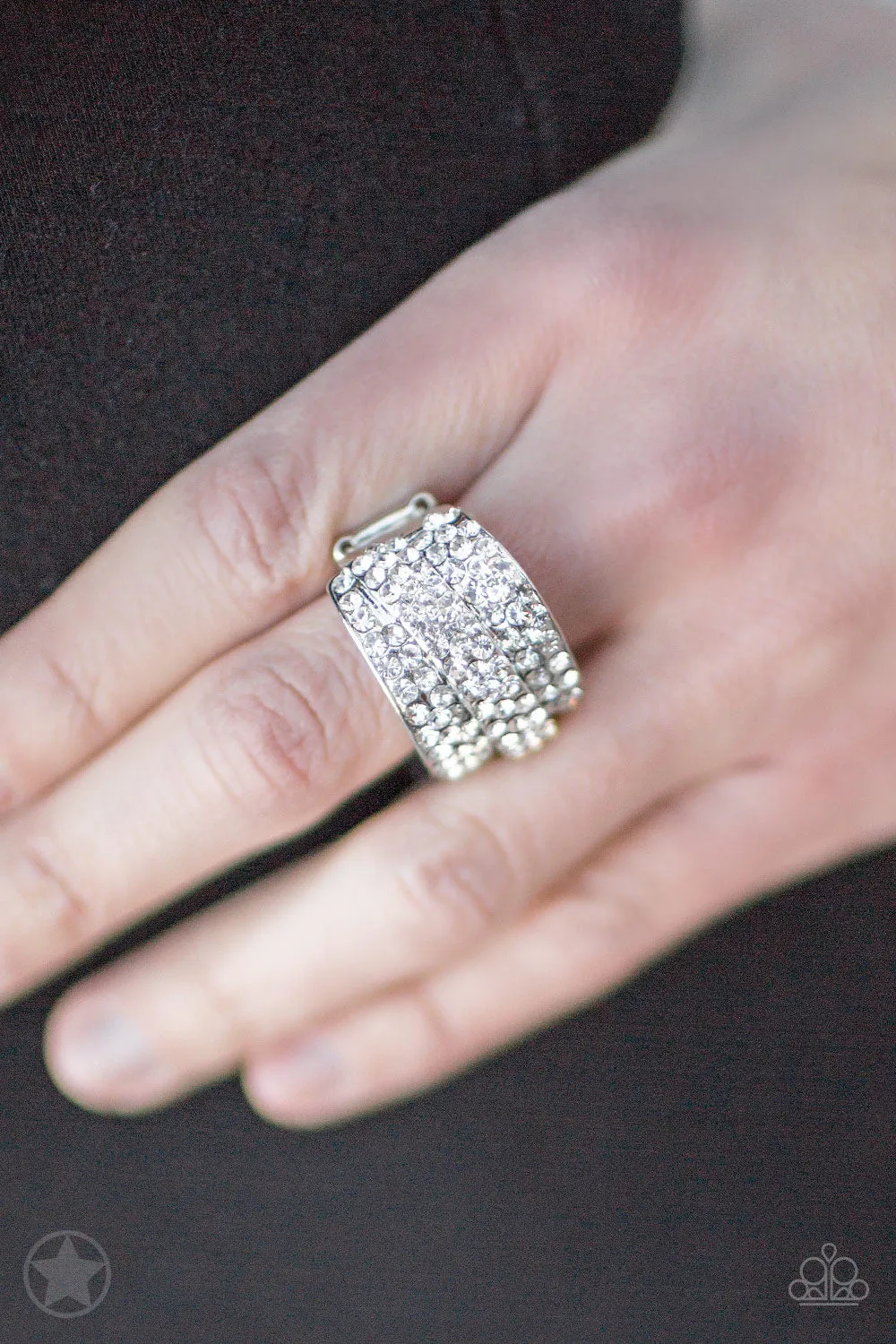 Paparazzi -  Millionaires Club - White Rhinestone Ring