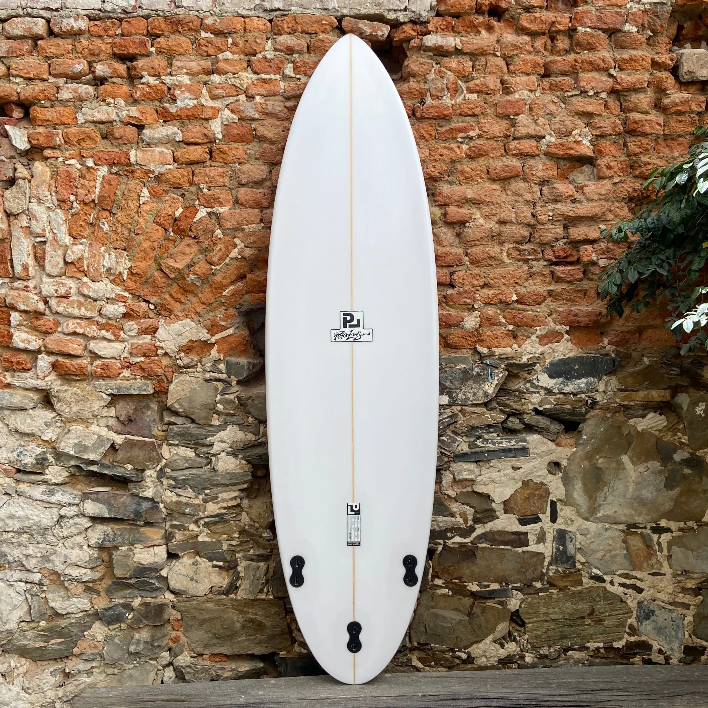 PETER LAWSON - WEEKEND WARRIOR 6'8 x 21 x 2  3/4  41,19L