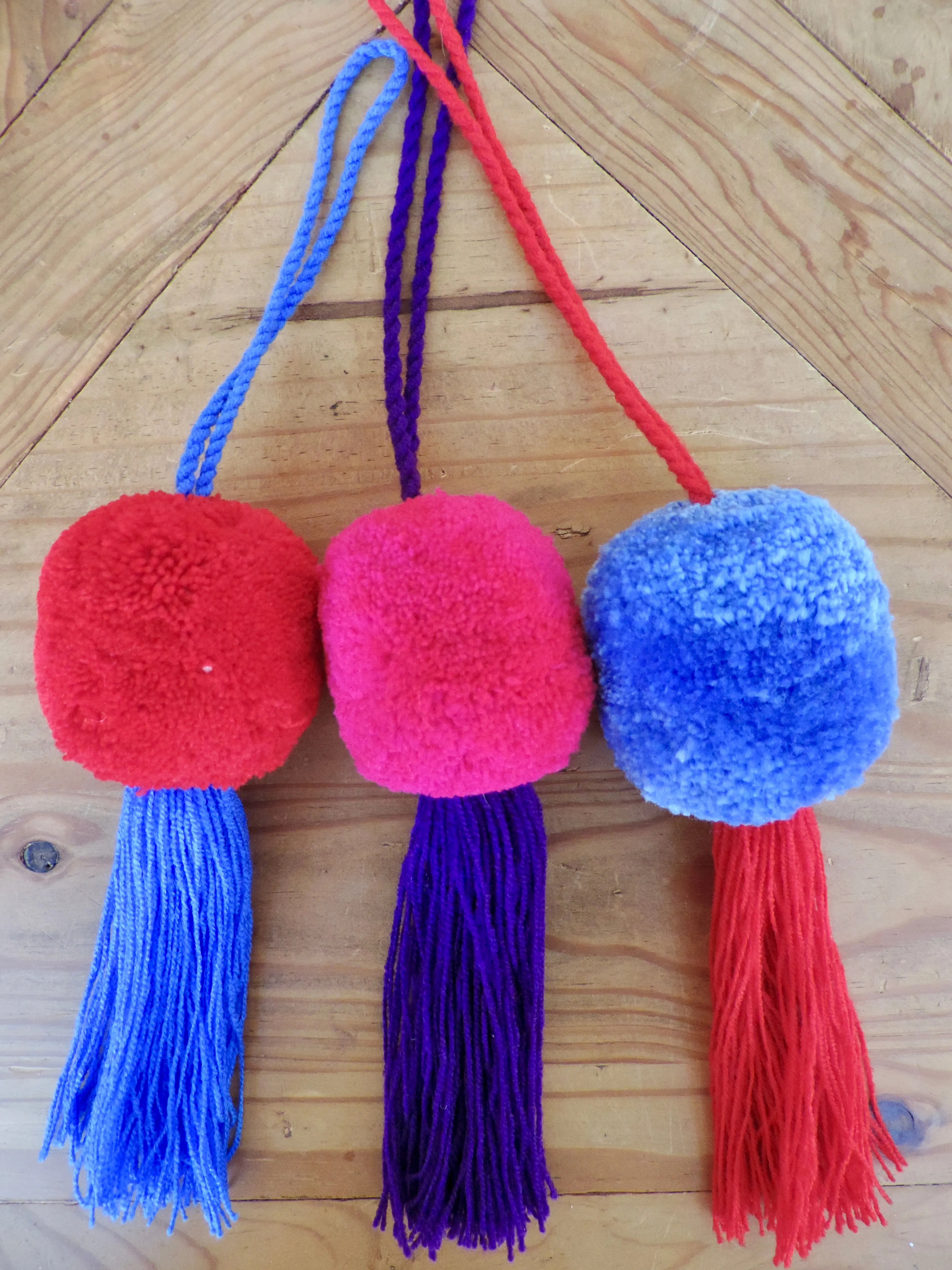 Pom-Pom Tassel No. 1921