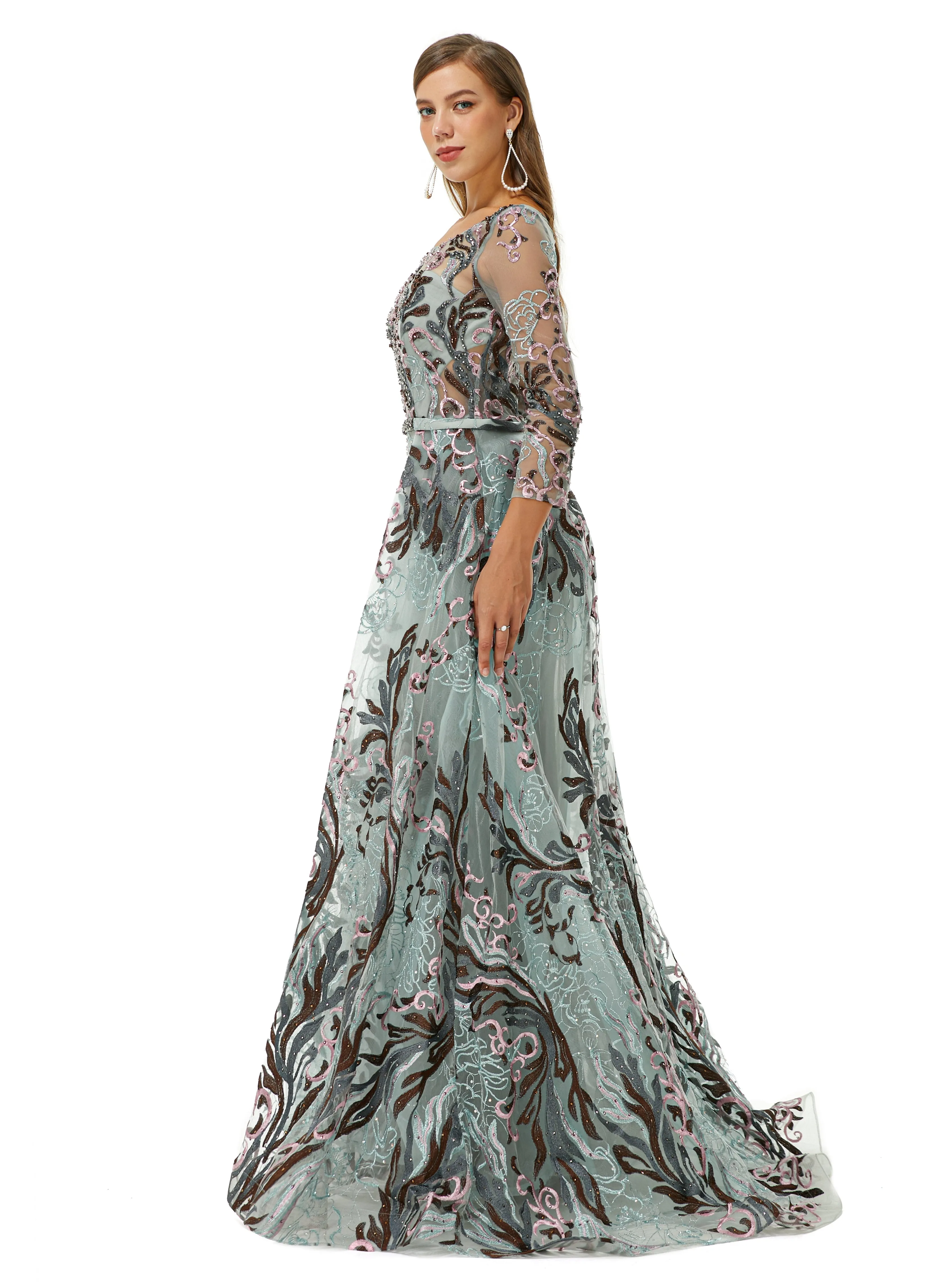 Round A-line Floor-length Long Sleeve Beading Appliques Lace Prom Dress