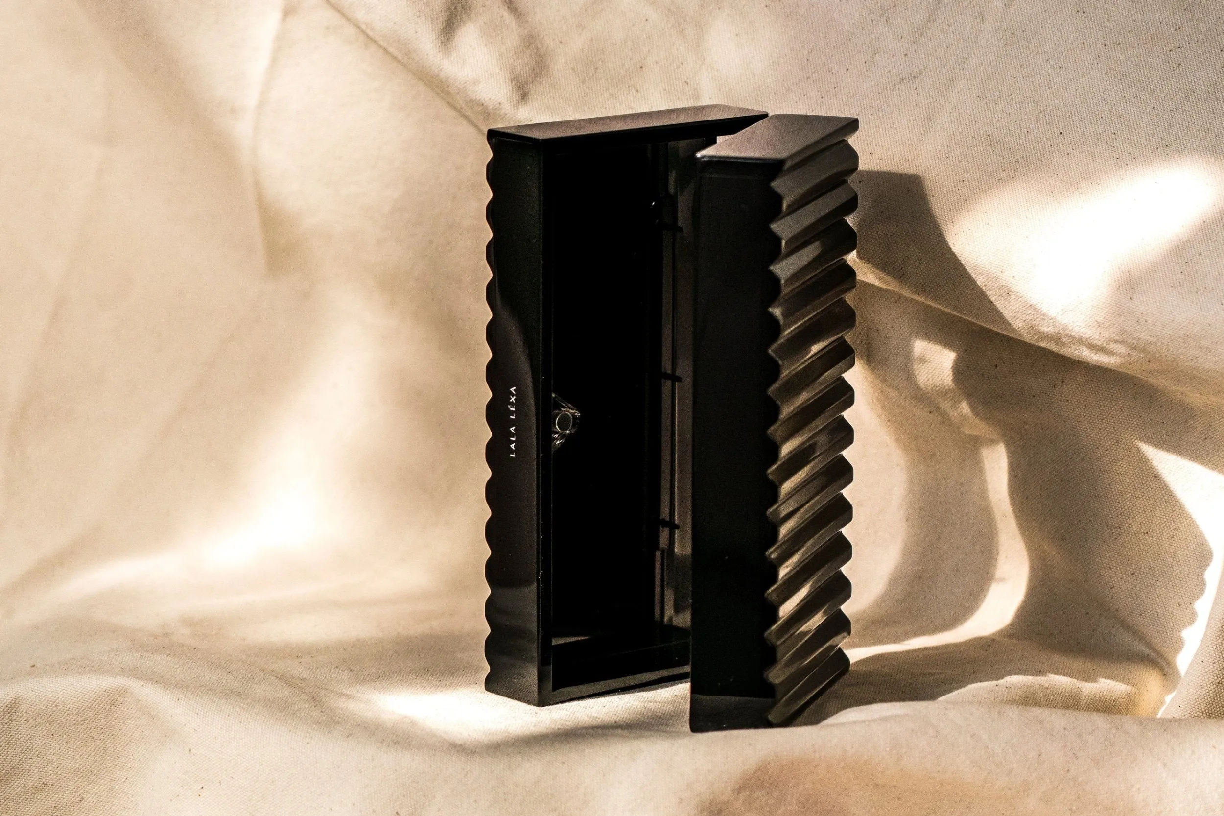 Sima Clutch - Onyx
