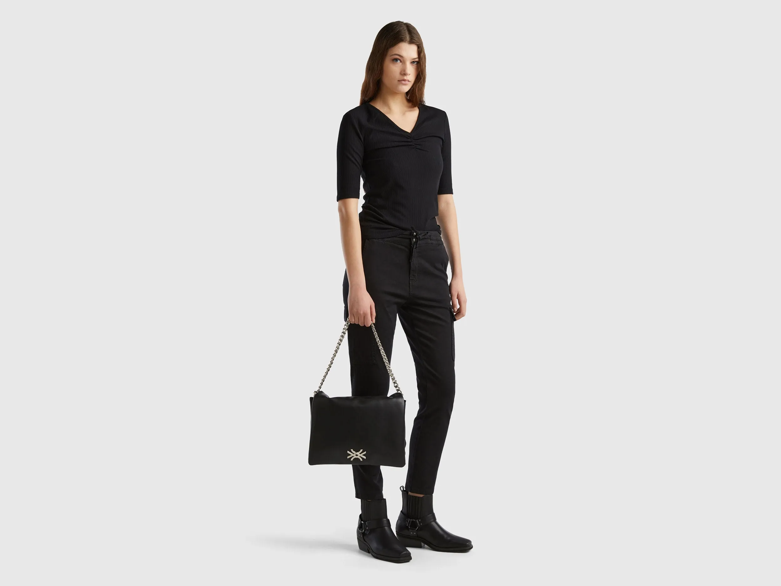 Solid Magnetic Closure Handbag