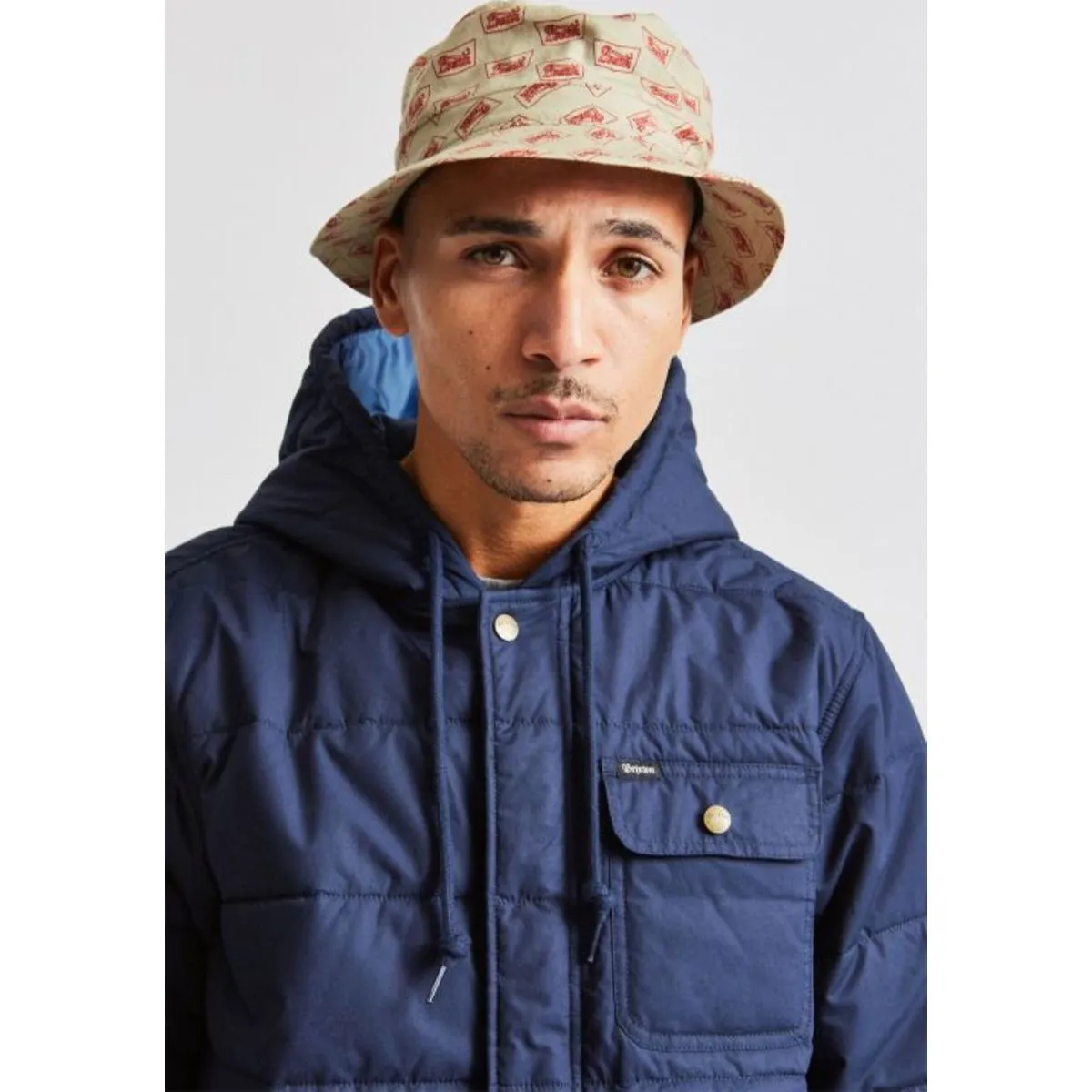 STITH BUCKET HAT - VANILLA/CARDINAL