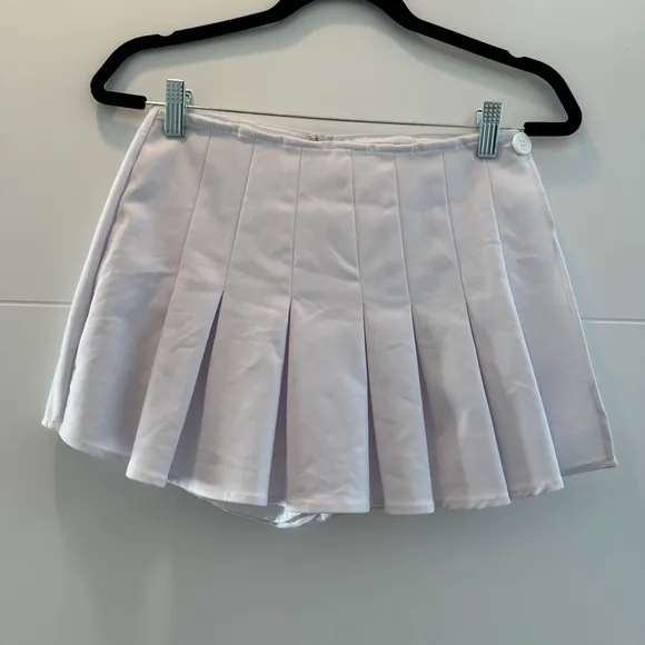 Superdown white pleated classic high waist skort semi-formal summer beach fall S
