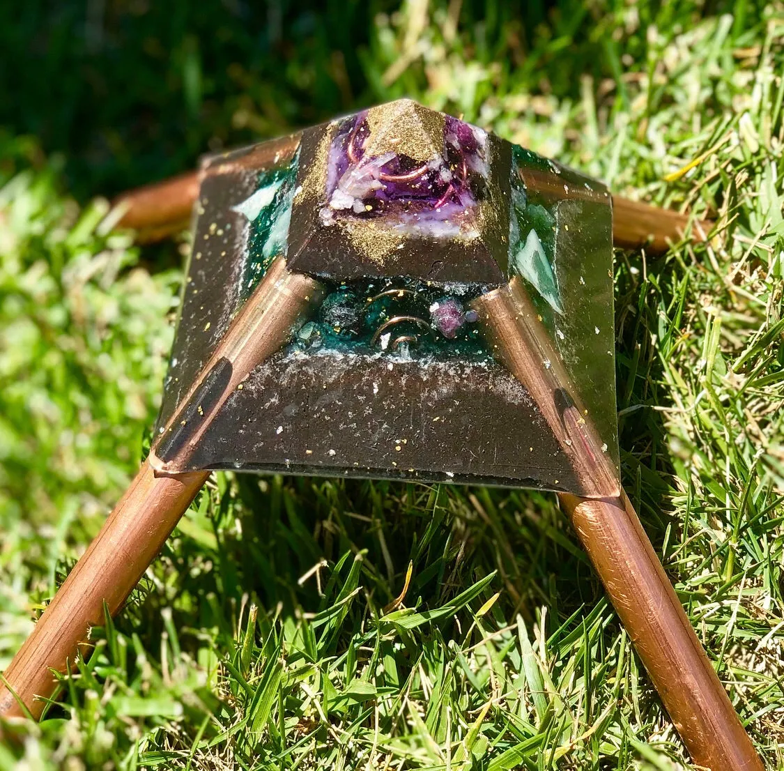 The "Medium Giza Mini-Chembuster" - 4.75x4.75" base with copper Earth Pipes- home orgonization and sky-ionizer